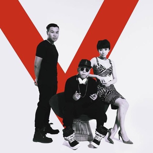 ภาพปกอัลบั้มเพลง Điệu Nhảy Cồng Chiêng bootleg ( WanggZu Edit ) - Tóc Tiên ft TeamV