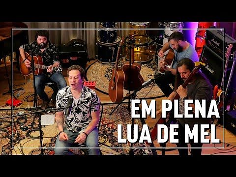 ภาพปกอัลบั้มเพลง cf9ec75d Em Plena Lua de Mel - PEDRA LETÍCIA - LIVE 15 ANOS